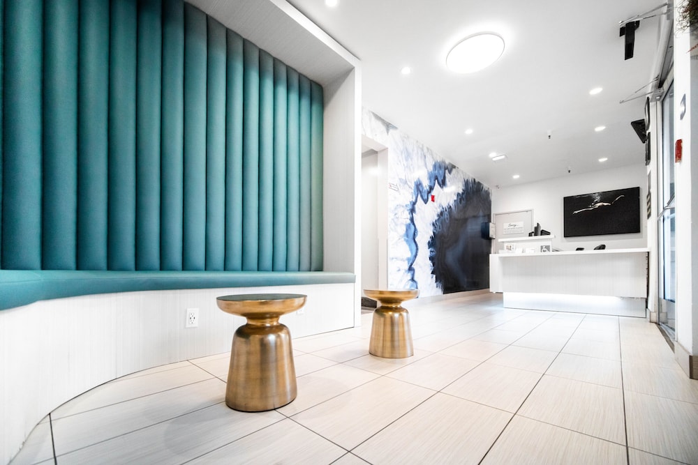 Urban Boutique Hotel 16/82