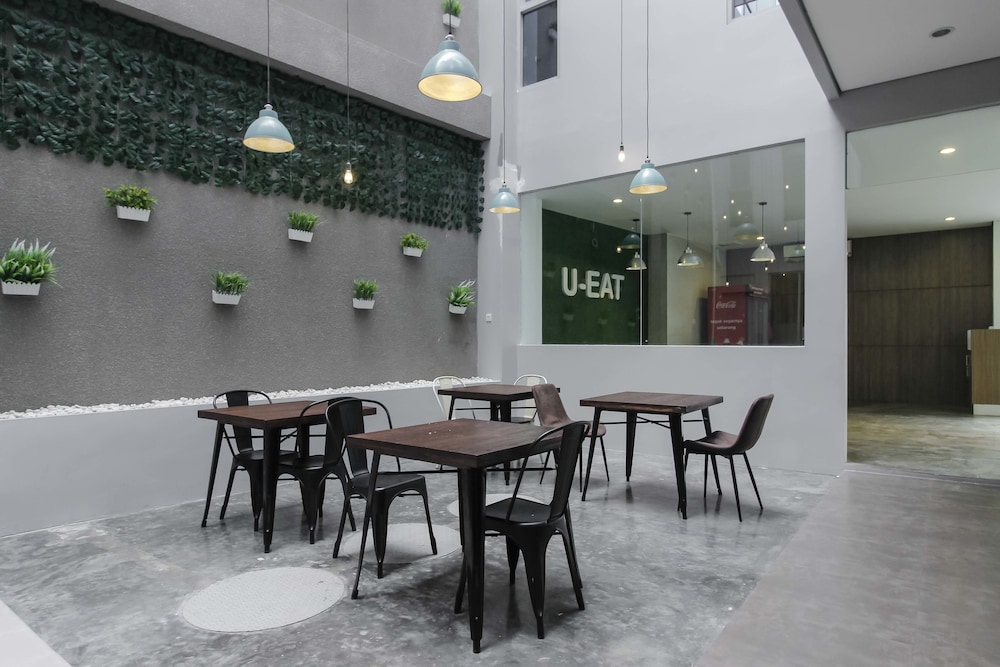 U Stay Hotel Asem Baris 23/28