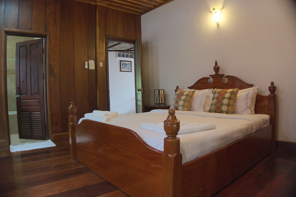Villa Sayada 12/41