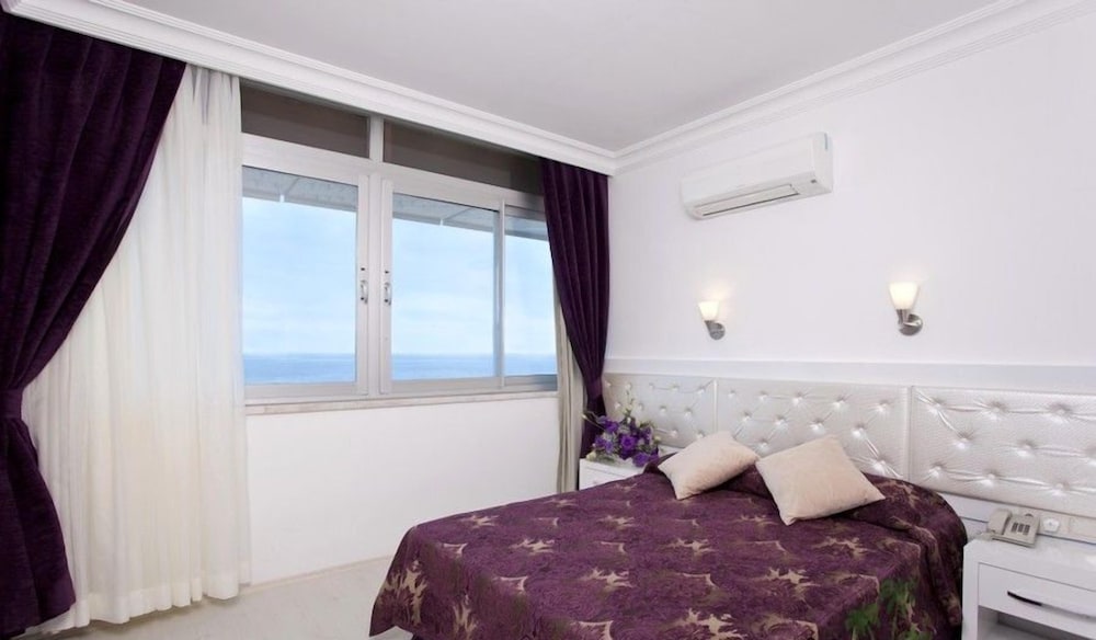 Azak Beach Hotel 17/50