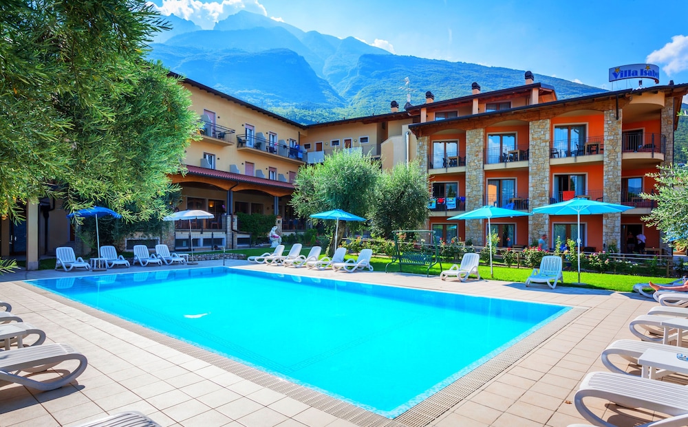 Villa Isabella Hotel & Residence 47/50