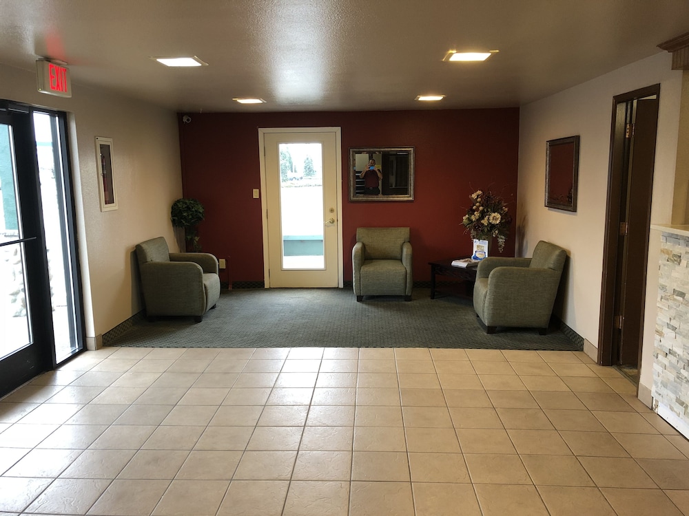 Super 8 by Wyndham Coeur d'Alene 21/32