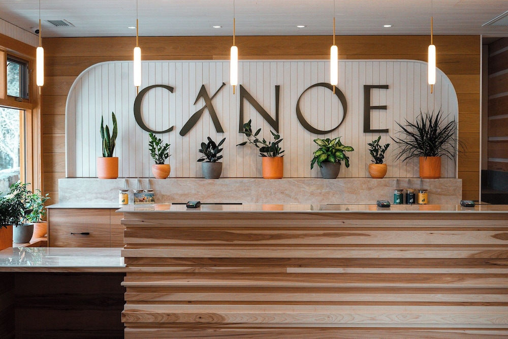 Hotel Canoe & Suites 8/59