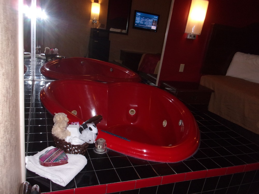 Econo Lodge Kent - Akron West 35/37