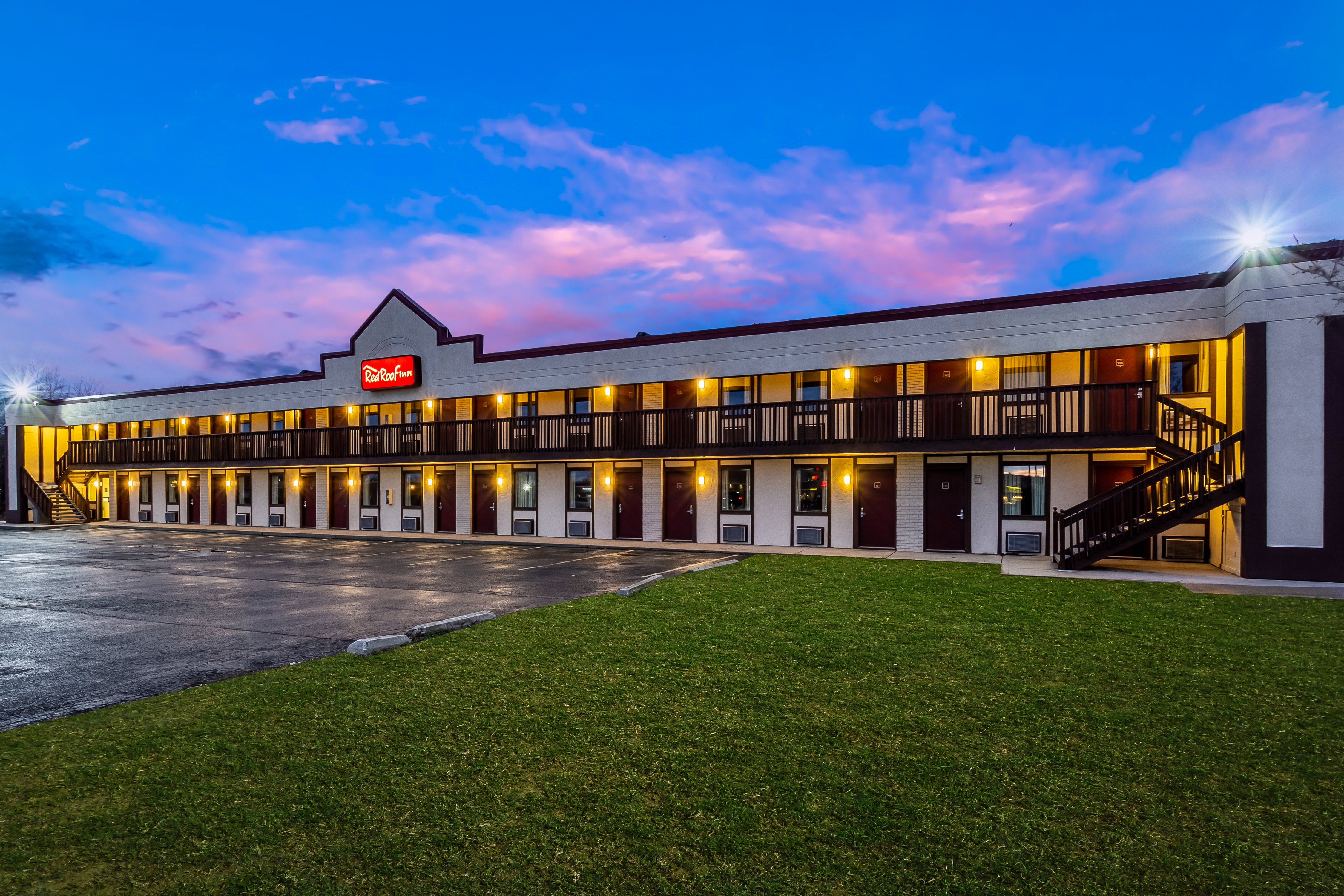 Red Roof Inn Scottsburg 7/27