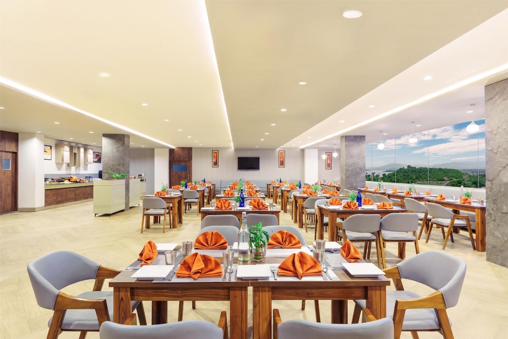 D Square Statue of Unity Kevadia, a member of Radisson Individuals 29/50