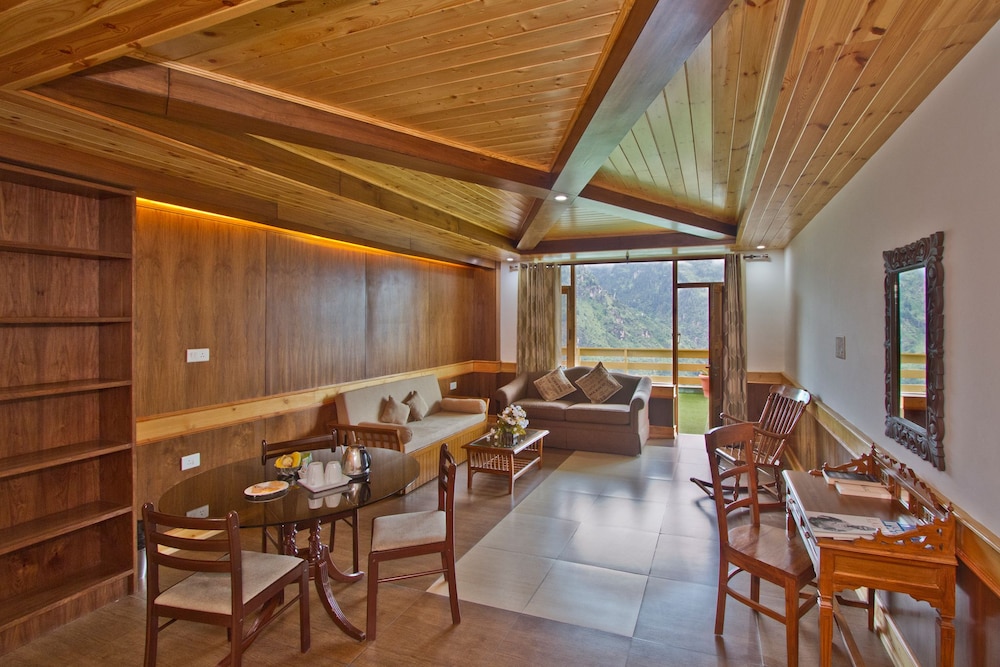 Vivaan The Sunrise Resort 25/36