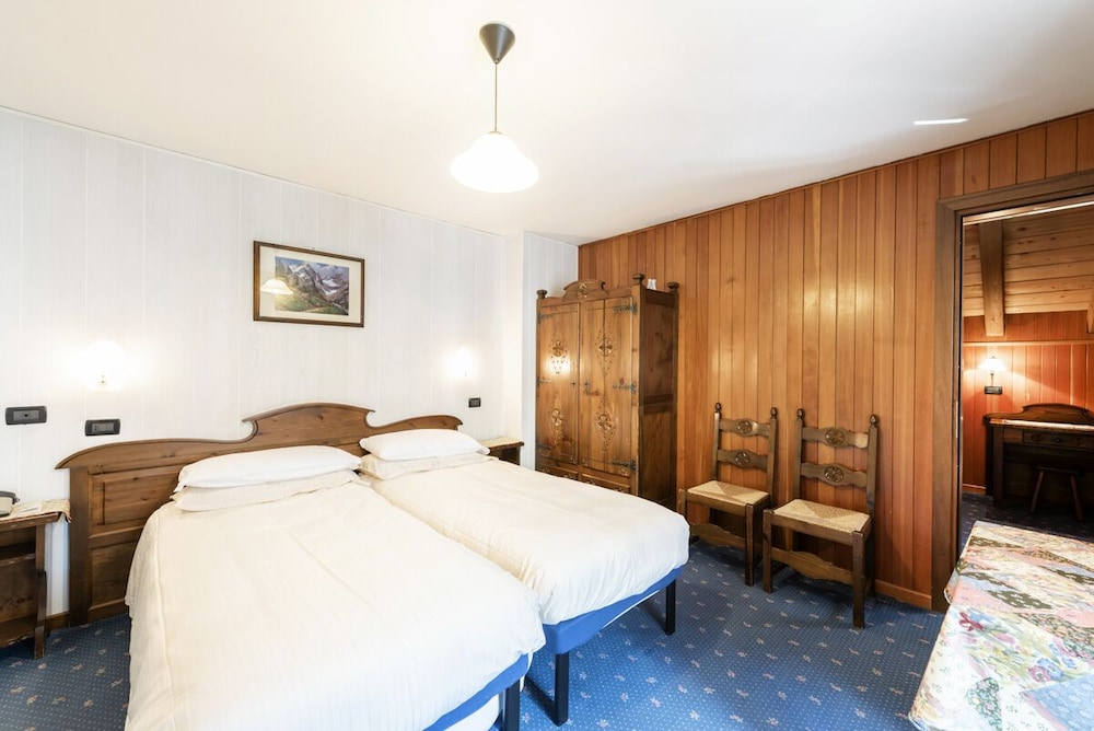 Hotel Santa San 16/69