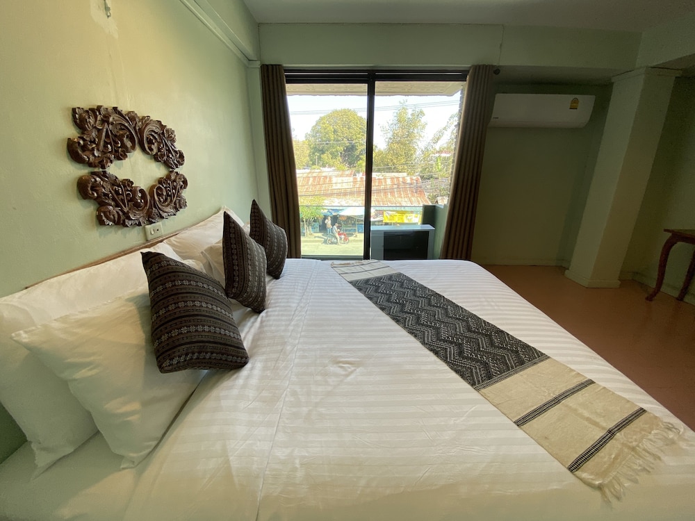 A Hotel Budget 18/61