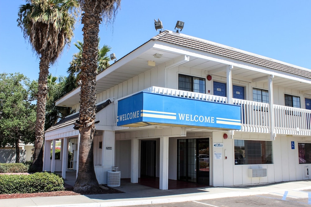 Motel6 Coalinga, CA - East in COALINGA - CA