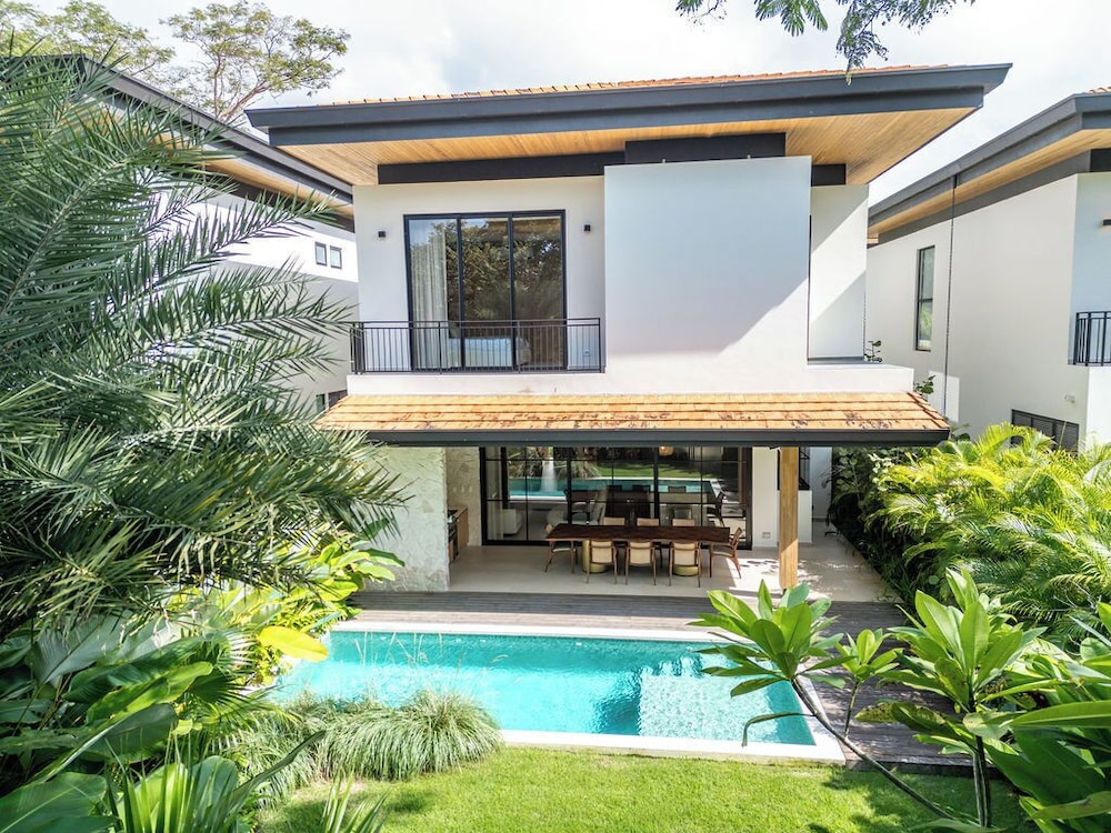 Hacienda Pinilla Vacation Rentals 5/84