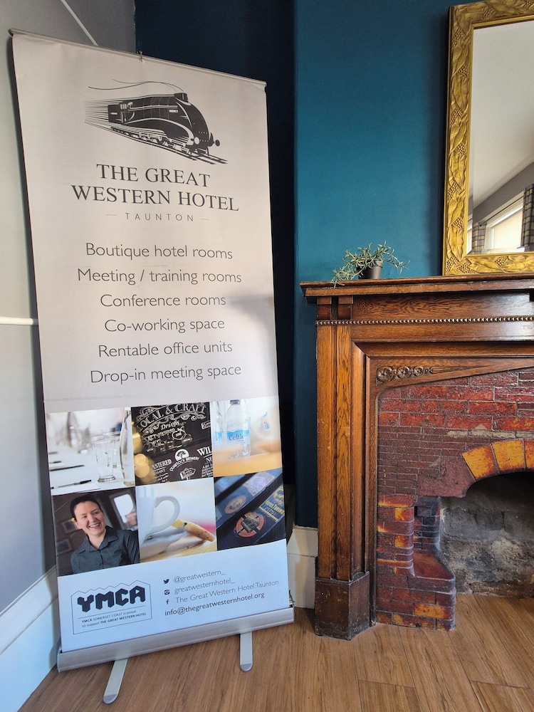The Great Western Hotel 9/43