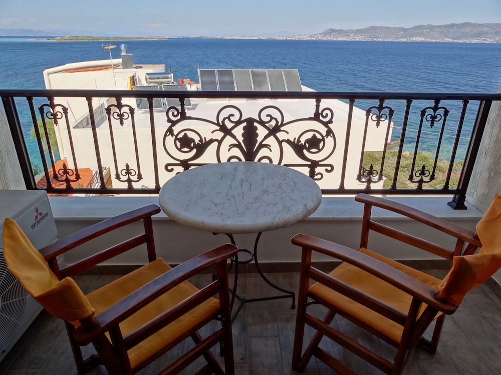 Lobby at Dionysos Hotel Agistri, ANGISTRI