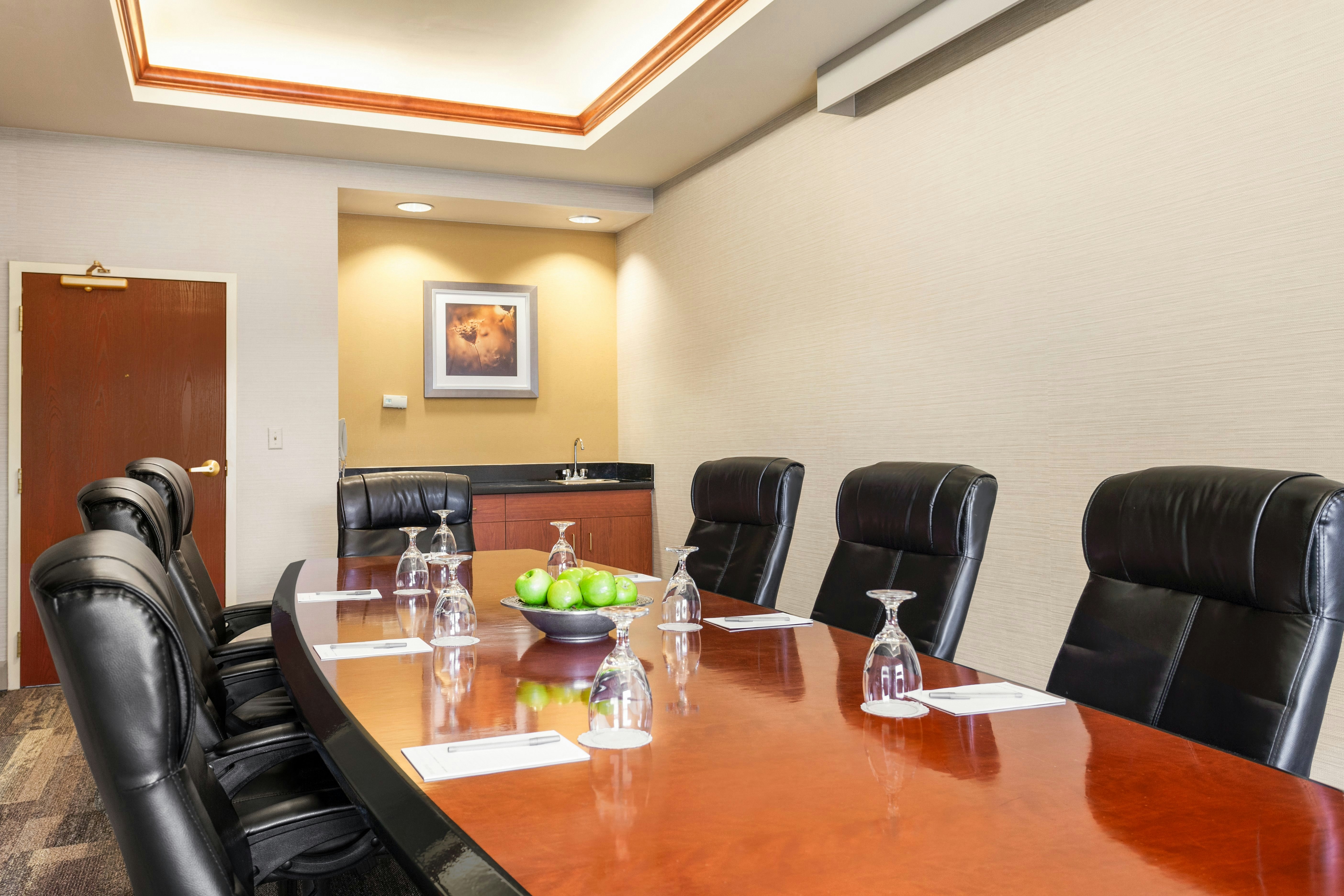 Hampton Inn & Suites Denver-Cherry Creek 10/15