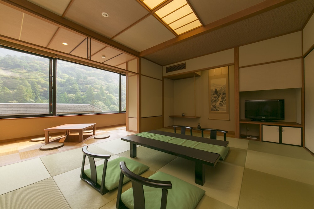 SHIKANOYU HOTEL 40/66