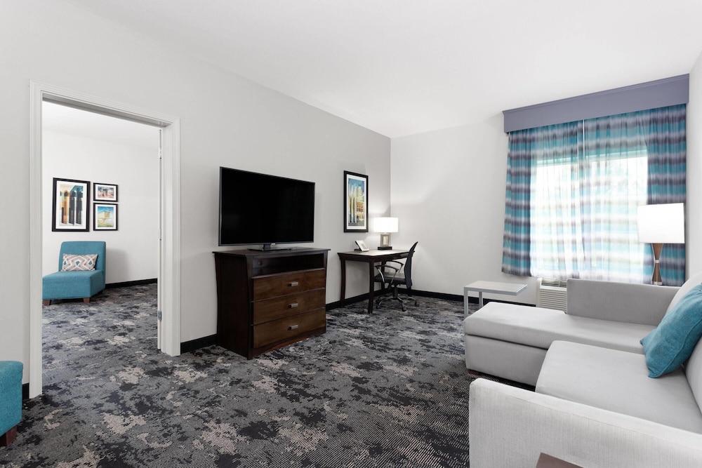 La Quinta Inn & Suites by Wyndham Columbus - Edinburgh 37/59