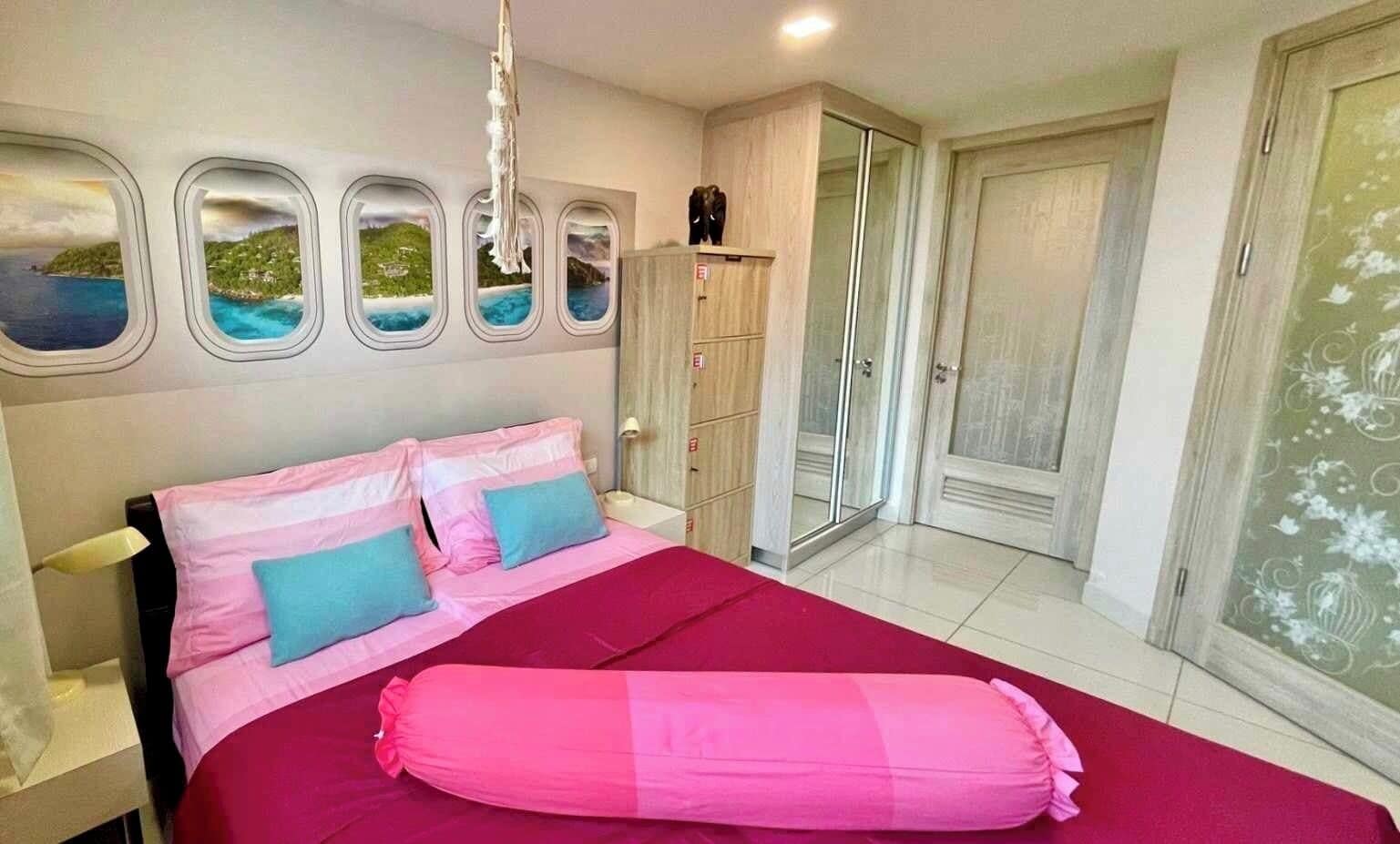 CONDO, DELUXE, SEA VIEW