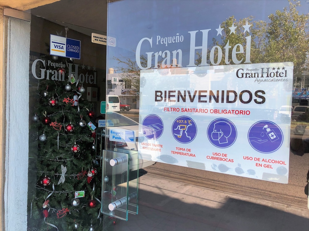 Pequeno Gran Hotel 3/31