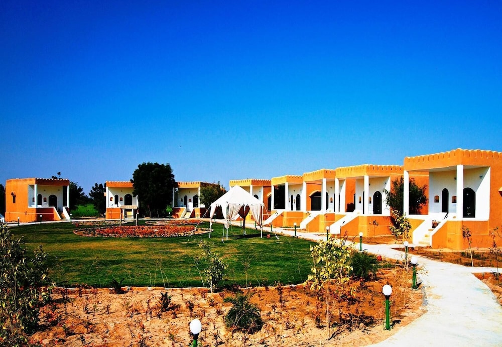 MIRVANA NATURE RESORTS 37/43