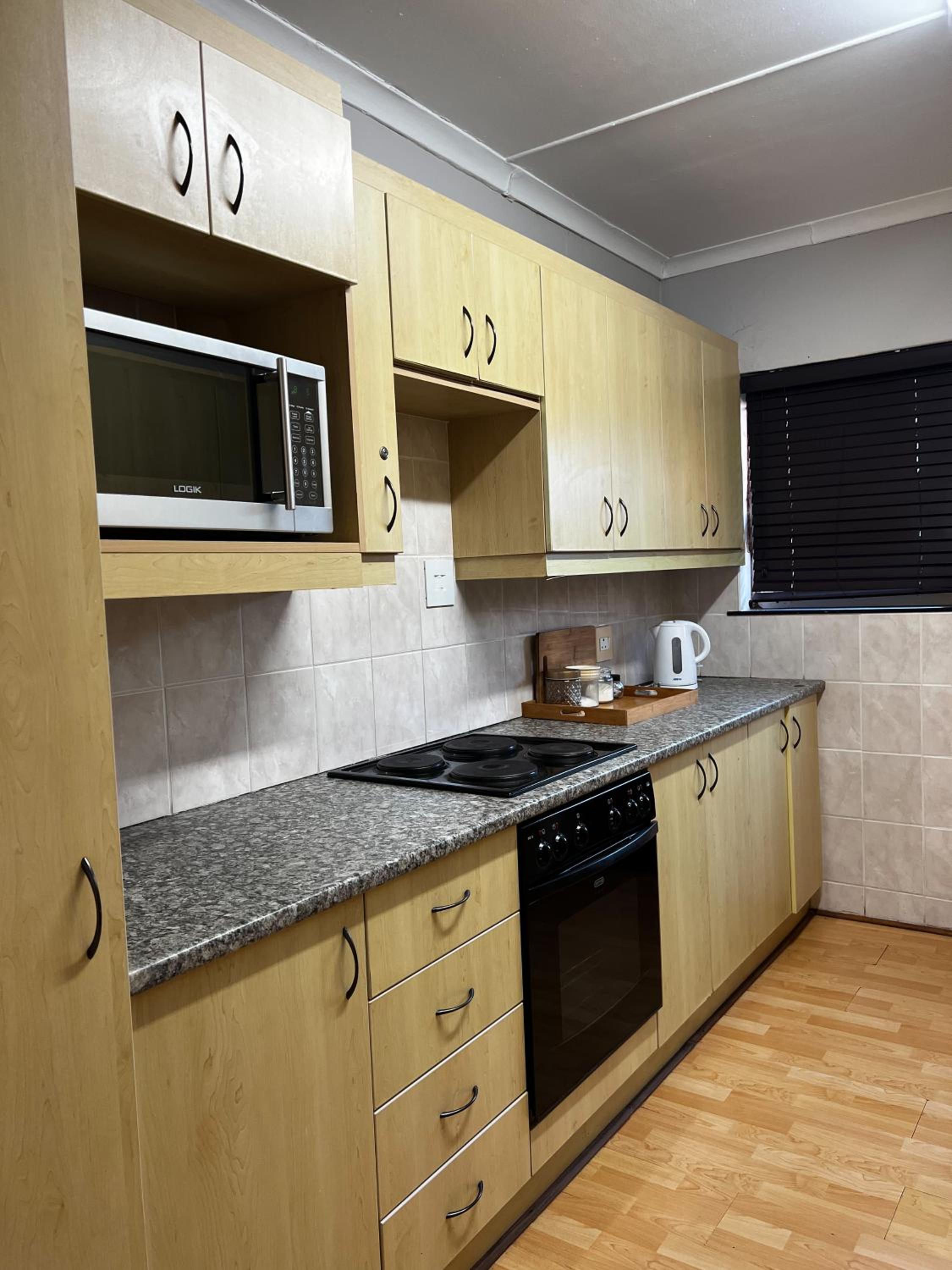 Goulden Street Guest House 3/27