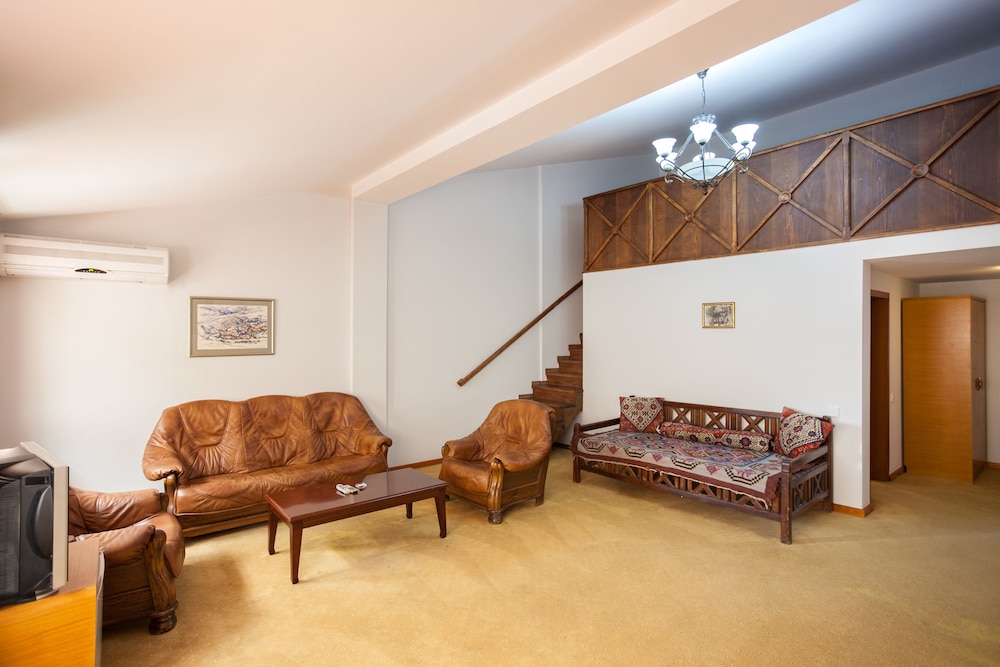 Kopala Tskneti Hotel 29/50