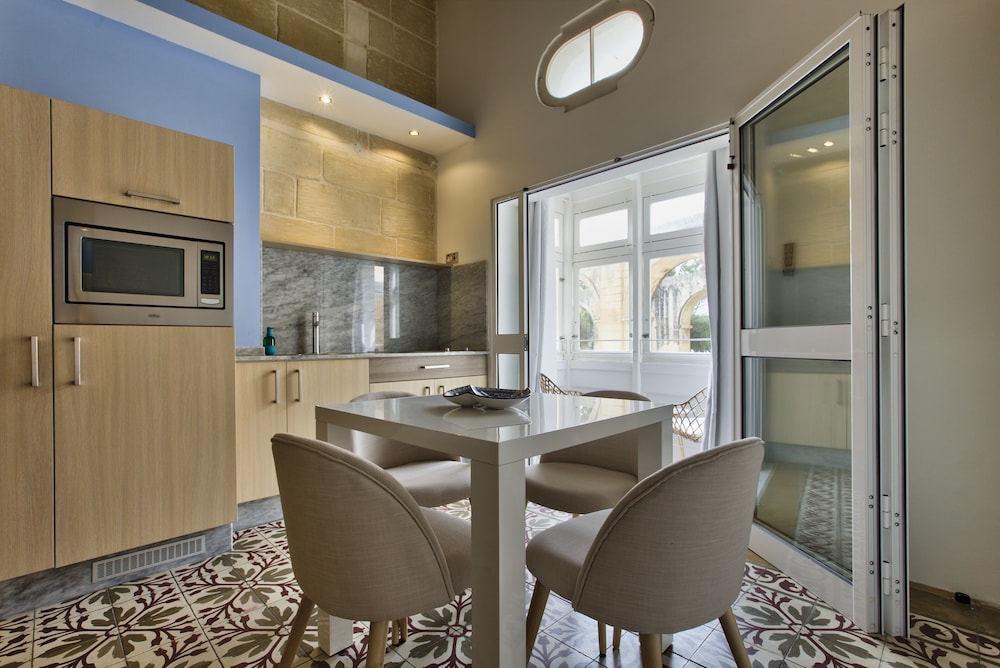 Barrakka Suites 43/50