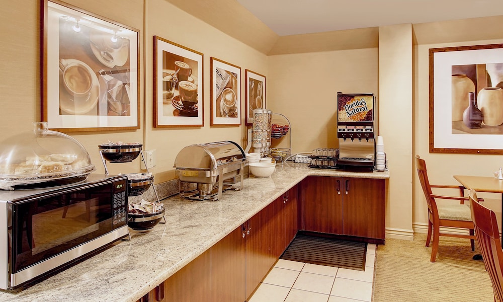 Phoenix Inn Suites South Salem 46/57