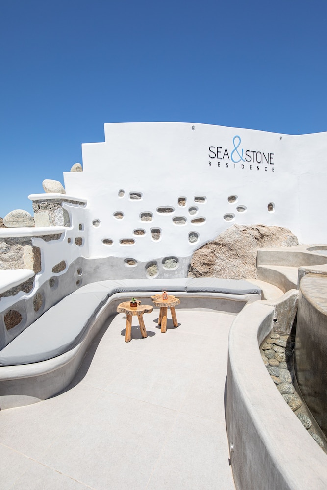 Sea & Stone Residence 44/50