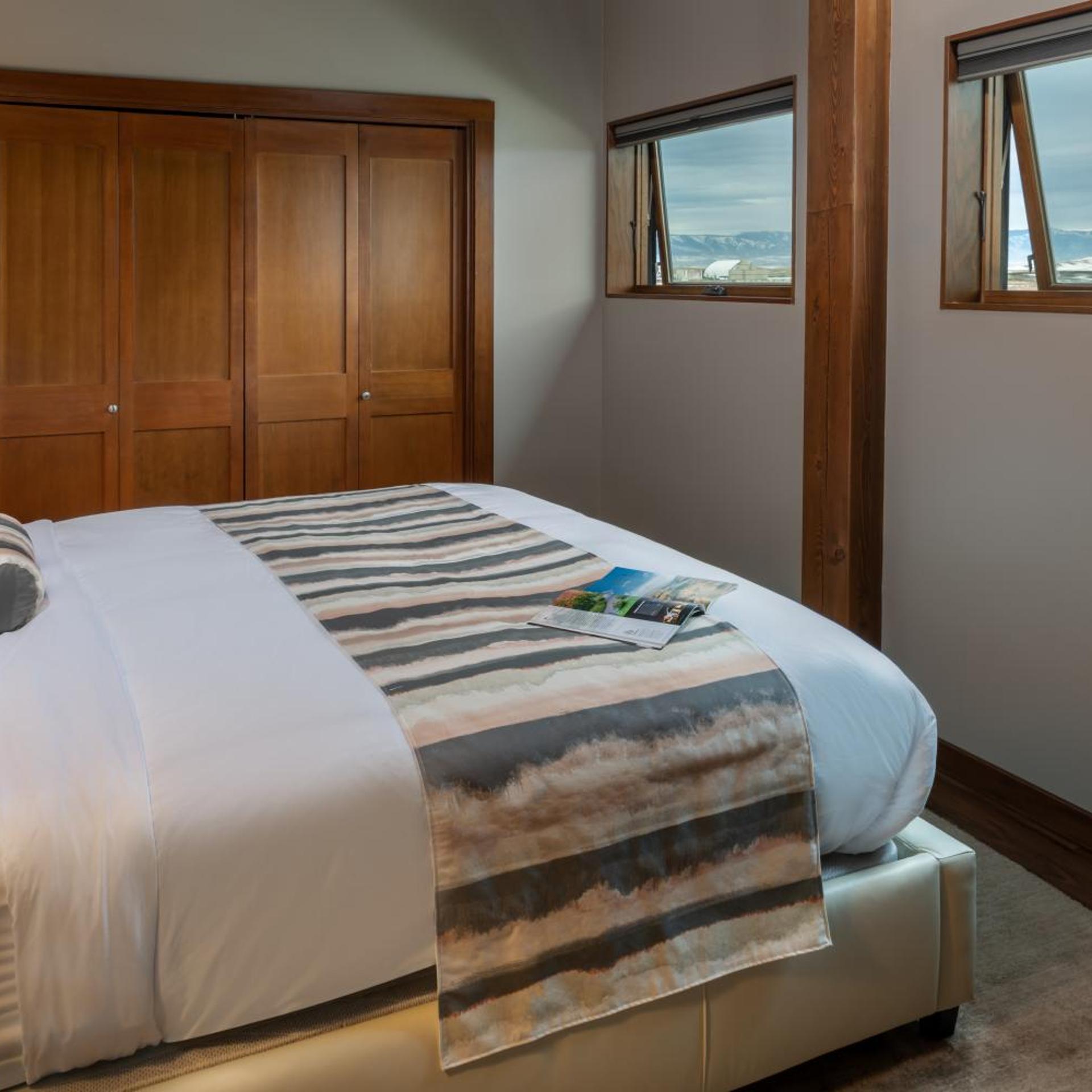 1 Bedroom, Apartment, Water View, Balcony