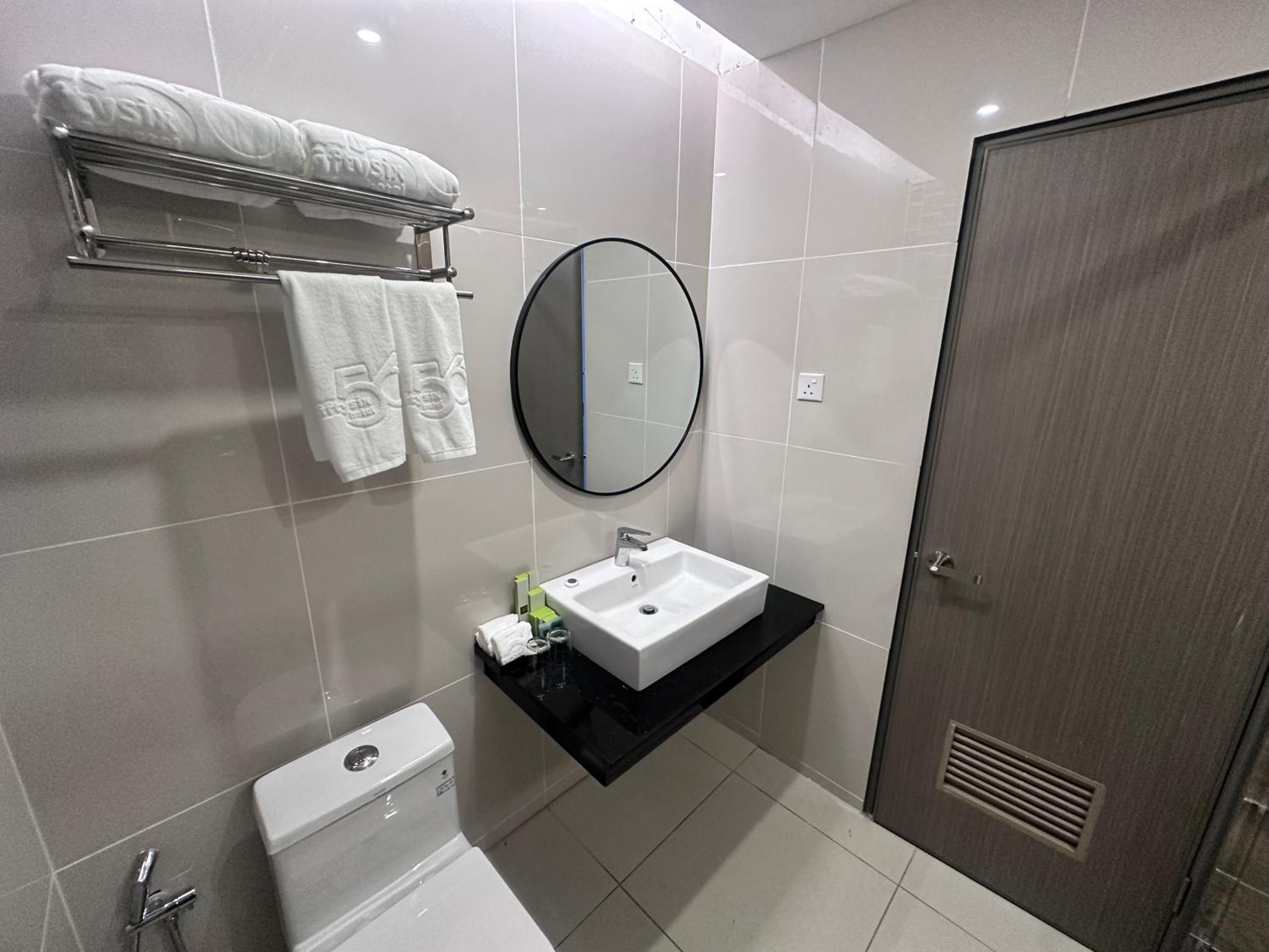 56 Hotel – Block B 24/24