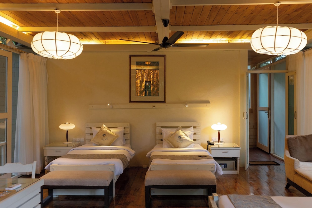 SUPERIOR, TRIPLE, TWIN BEDS