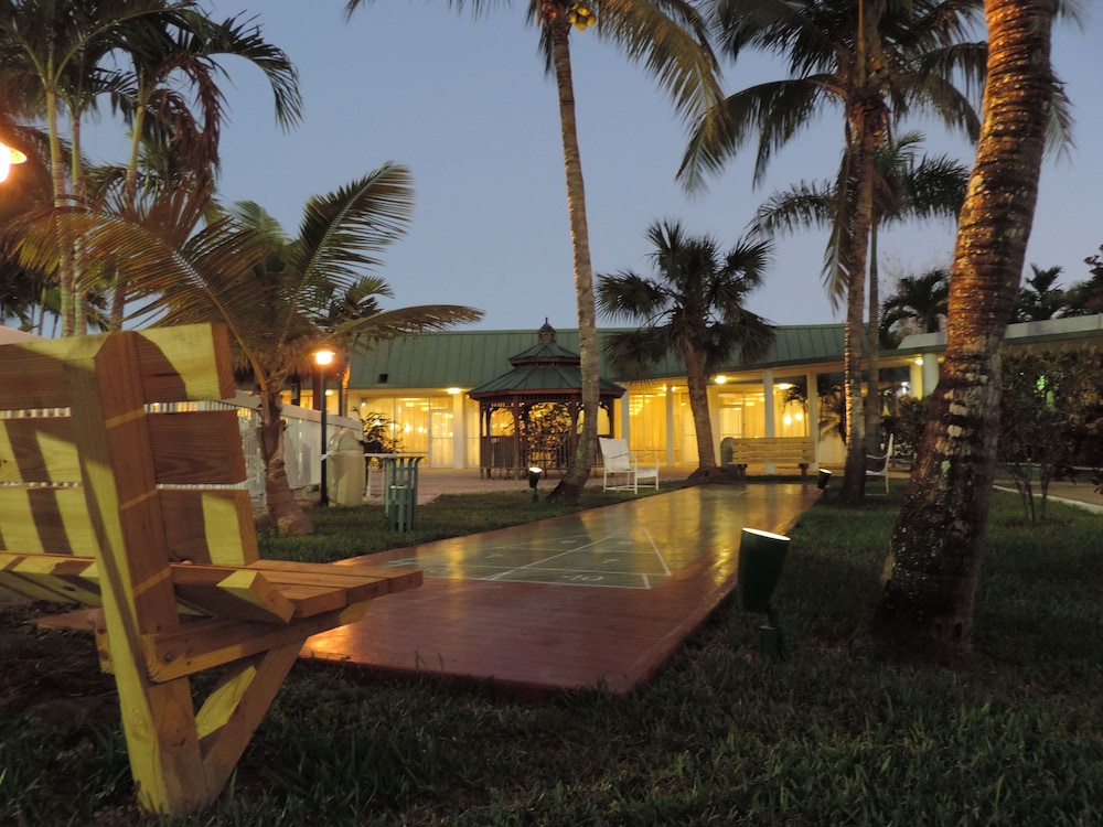Floridian Hotel 63/71
