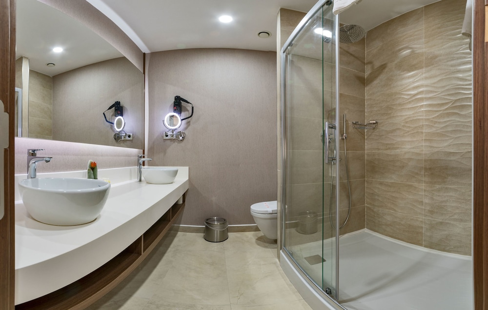 Land Park Hotel Avcilar 21/47