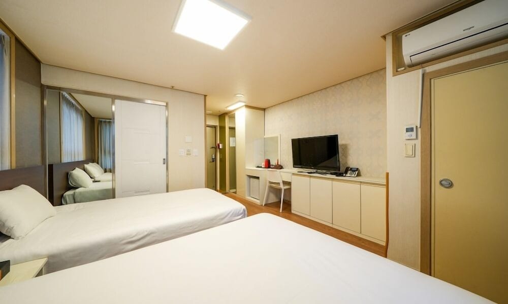 Galaxy Hotel 19/48