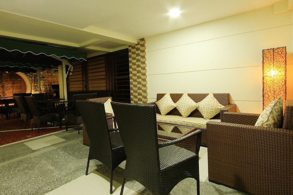 Emerald Boutique Hotel 34/55