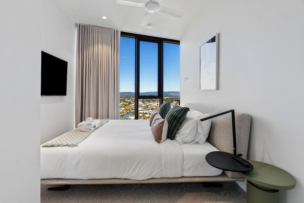 Encore Broadbeach 15/50