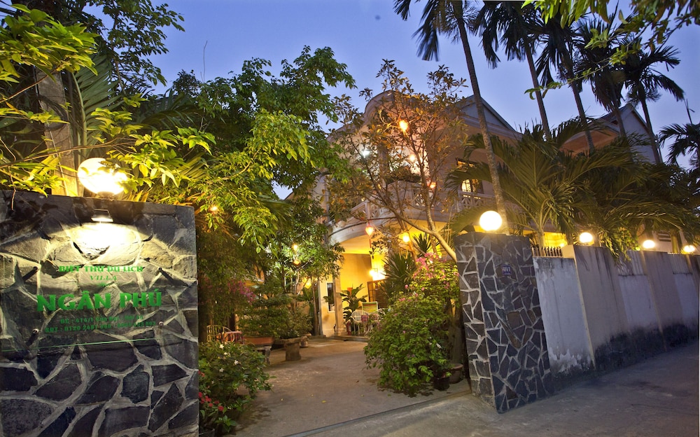 Ngan Phu Villa 7/50
