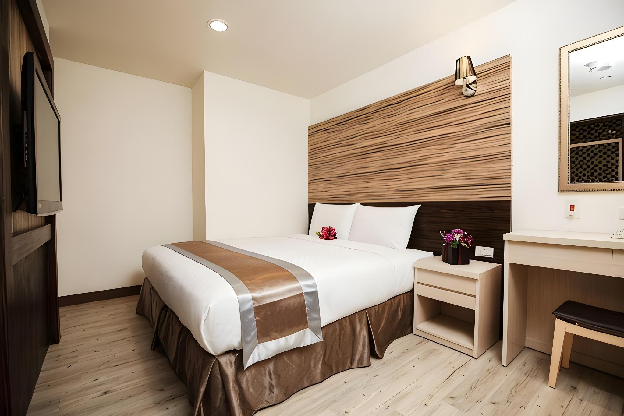 Business, Double Bed