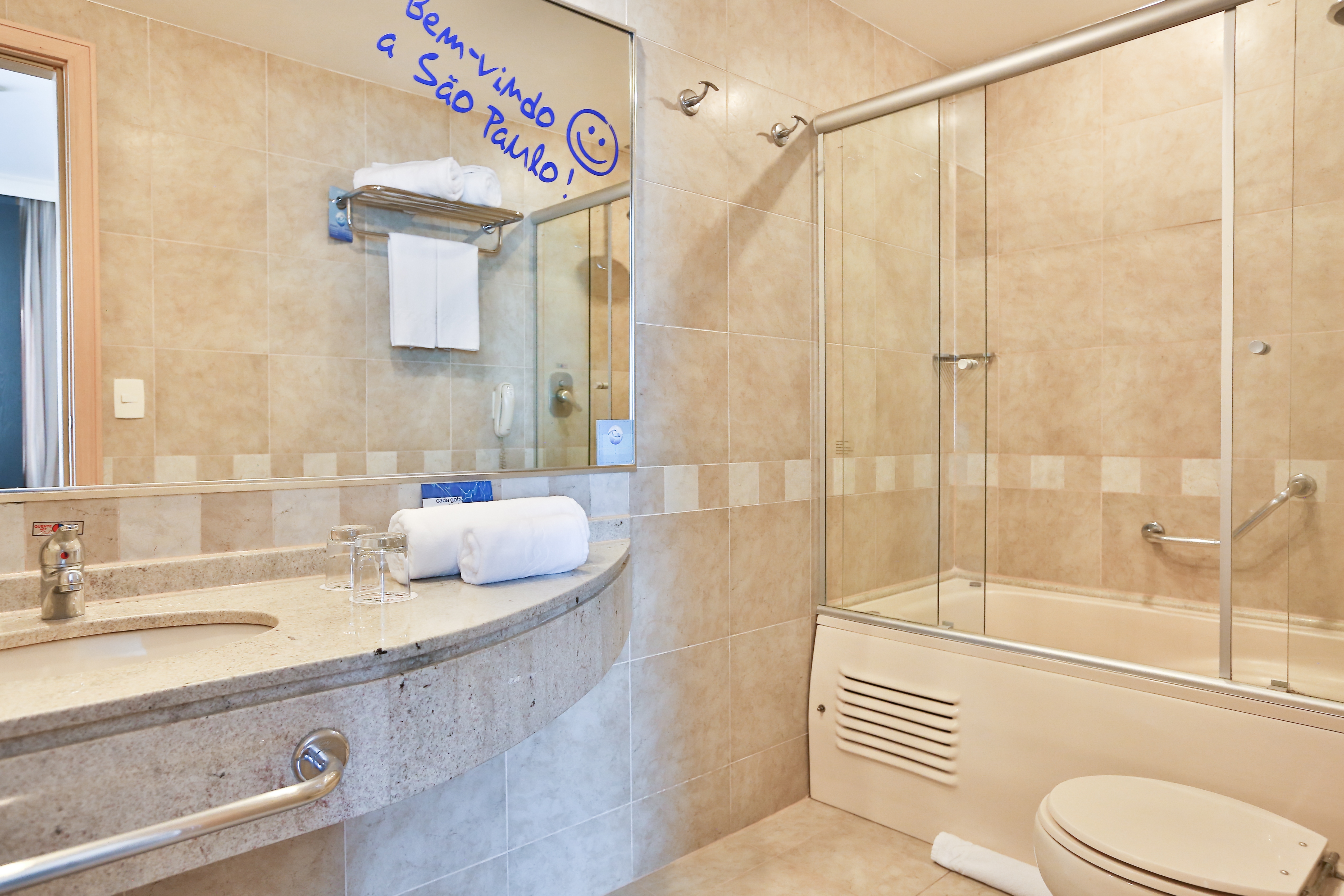 غرفة ديلوكس بسرير كوين، Park Inn By Radisson Berrini 10/10