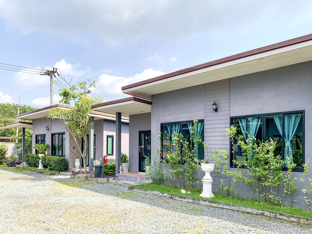 Lamer Ville Resort 5/50
