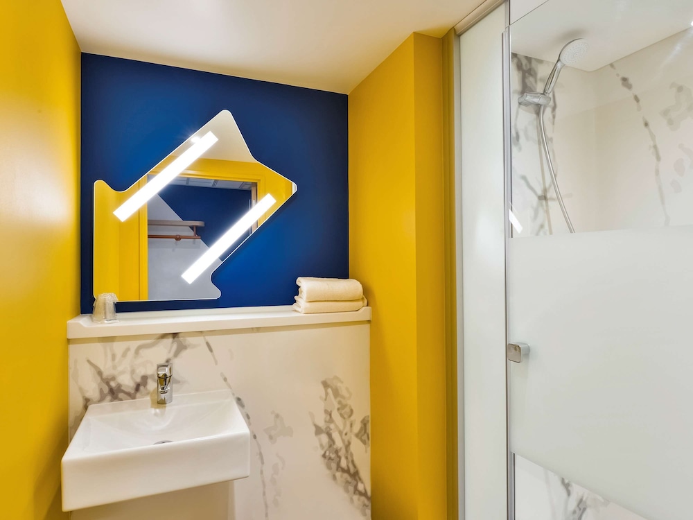 Ibis Budget Macon Creches 11/56