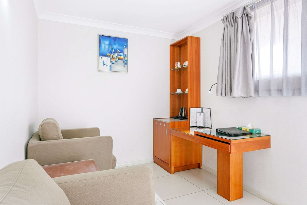 Comfort Inn & Suites Burwood 31/33