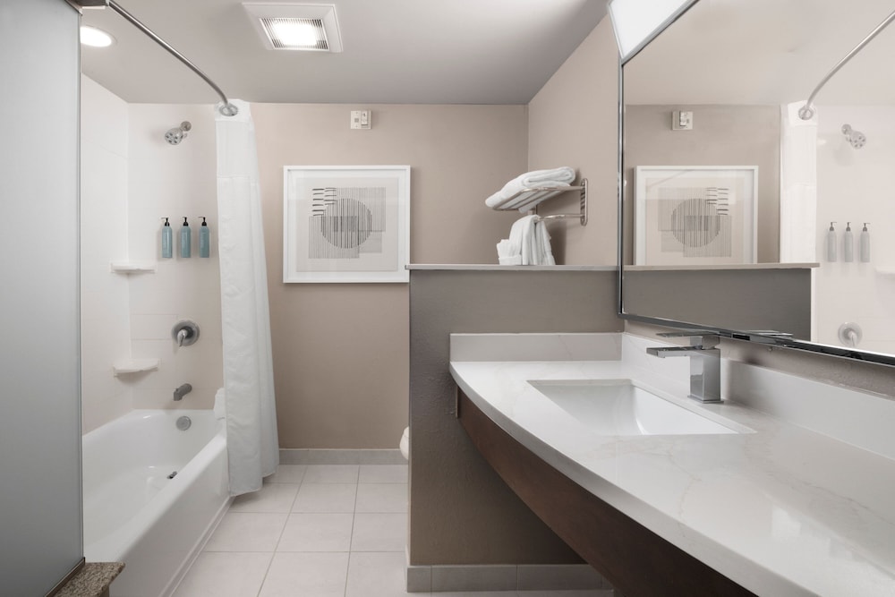 Courtyard by Marriott Galveston Island 49/50