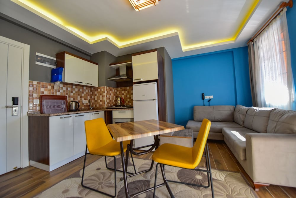 Hirande Hotel 26/50