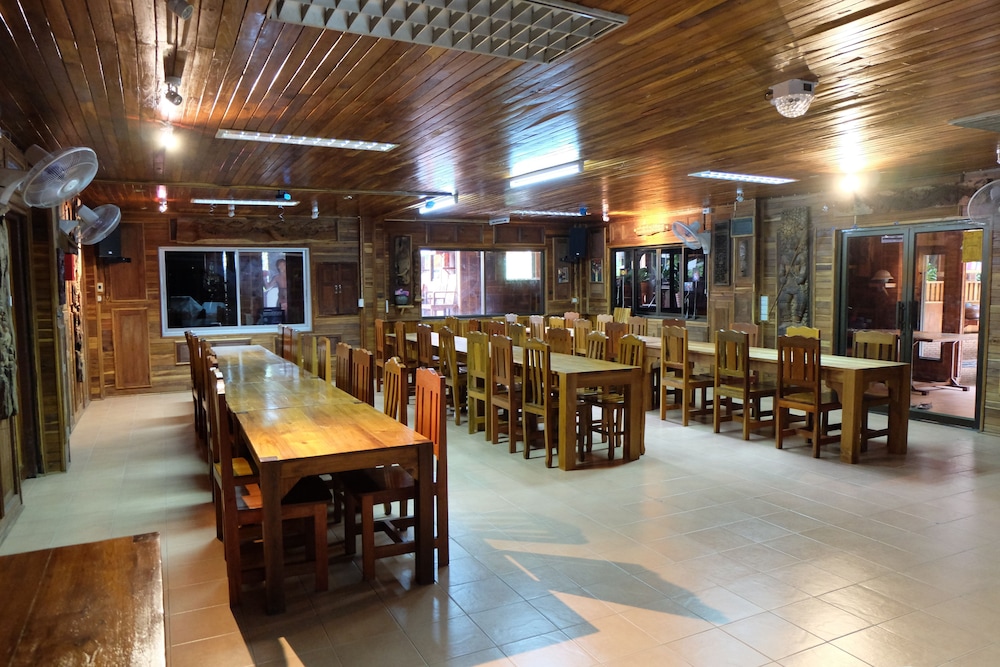 Klong Suan Plu Resort 36/50