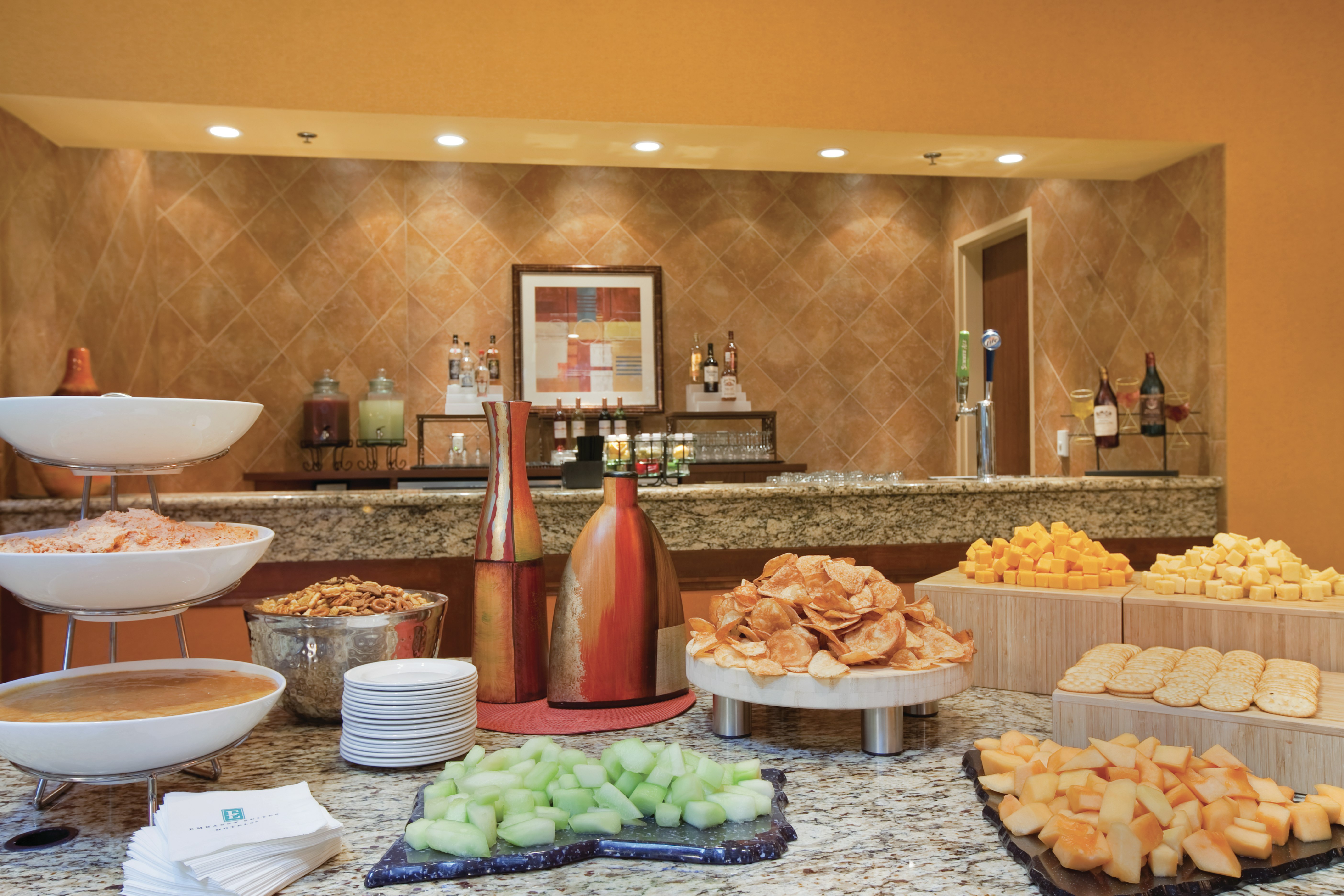 Embassy Suites By Hilton E Peoria Riverfront Conf Center 20/60