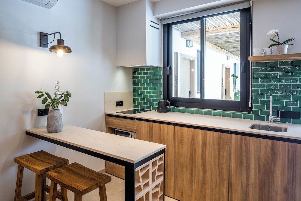 Casita Blanca Apartments - Adult Only 8/50