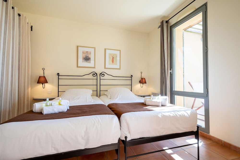 Madame Vacances Residence Provence Country Club 7/50