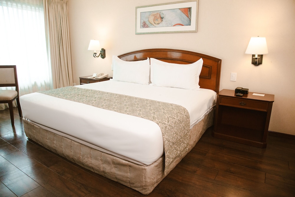 Los Tallanes Hotel Suites 22/70