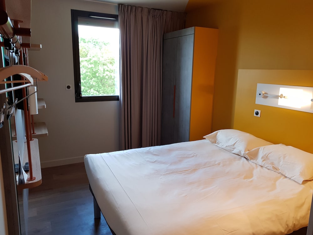 ibis budget Rennes Route de Lorient 27/68